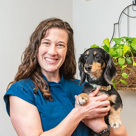 Dr. Angela Dargitz