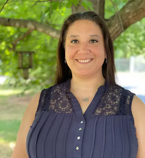 Dr. Jennifer Ponce