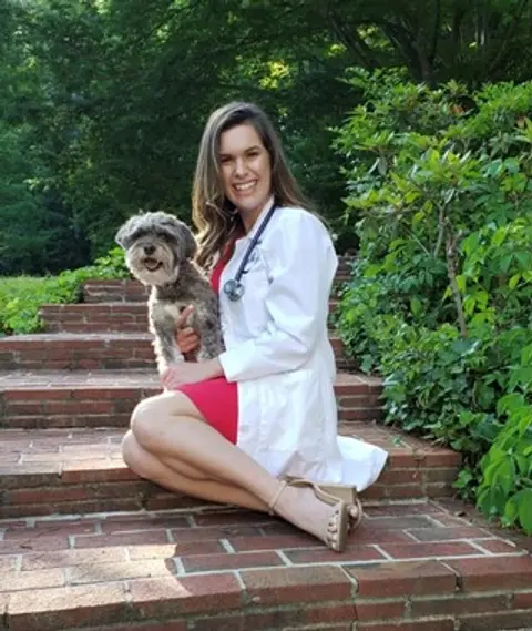 Dr. Laura Rasche