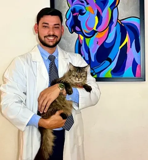 Dr. Xavier Ramirez